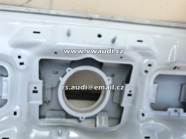 2G6 827 025B Zadní dveře . víko kufru .páté  VW Polo VI 2G (AW, BZ) 1.0 TSI 85 kW 115 PS dveře  - 9