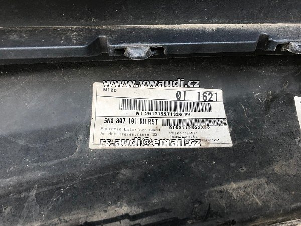 5N0 807 221K VW Tiguan 5N Facelift   přední nárazník z roku park systém otvory pdc + ostřikovače světel   PDC SRA - 4