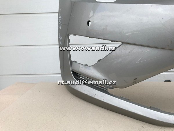 510 807 221F VW Golf Sportvan   přední nárazník park systém otvory pdc + ostřikovače světel   - 16