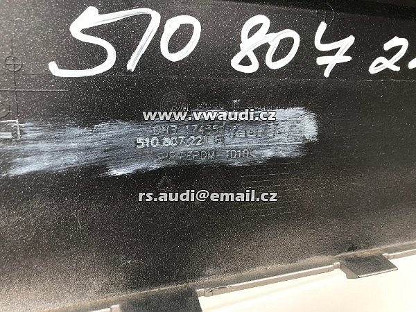 510 807 221F VW Golf Sportvan   přední nárazník park systém otvory pdc + ostřikovače světel   - 4