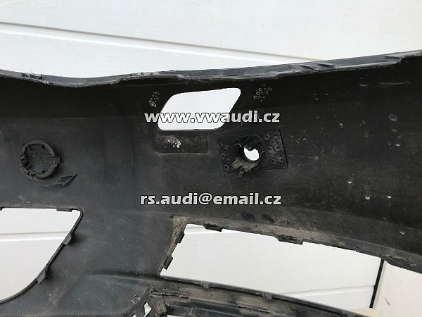 5G0807221 VW Golf VII  7 5G  - 2012 - 2017   přední nárazník park systém otvory pdc + ostřikovače světel   - 12