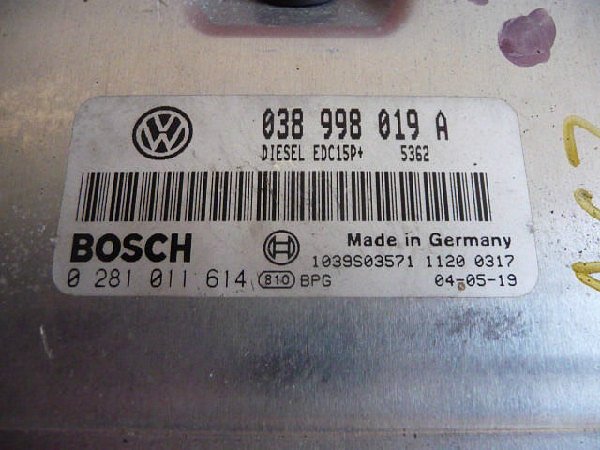 Řídící jednotka  038 998 019A EDC15P - 2