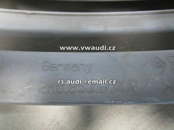 2K0 853 684A     VW Caddy  mřížka levá do  nárazníku s otvorem pro mlhovku pravá strana  - 2