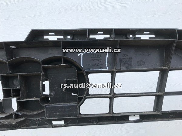4G0807437 Nárazník přední  A6 4G C7  Facelift S-Line 2014 - s otvory na ostřikovače světlometů  + otvory pro parkovací čídla 6 X !  PDC černá barva  - 7