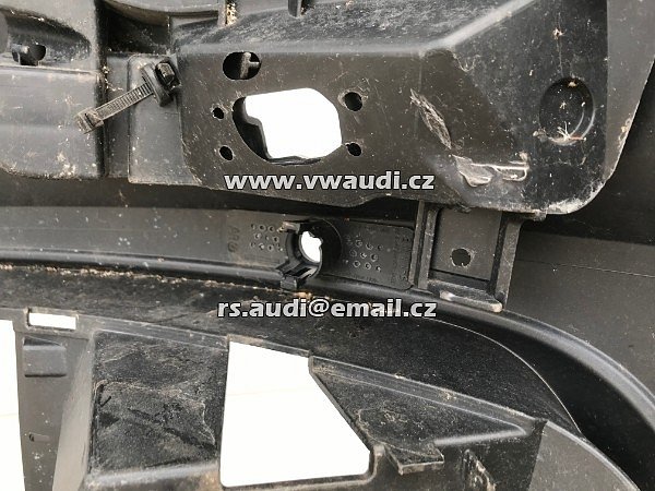 AUDI 4G0 807 437C  Nárazník přední A6 4G C7 S-Line 2012 2014 - s otvory na ostřikovače světlometů  + otvory pro parkovací čídla 4 X   PDC černá barva  - 10