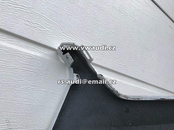  8V3 807 437 Nárazník přední  Audi A3 8V   s otvory na ostřikovače světlometů    barva bílá  - 13