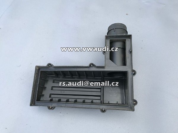 OE 3C0 129 601  Obal vzduchového filtru FILTRBOX - Vrchní část   VW Golf 5 V 1K Passat B6 Caddy TDI - 4