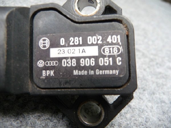 038 906 051C Senzor tlaku chladiče turba - 2