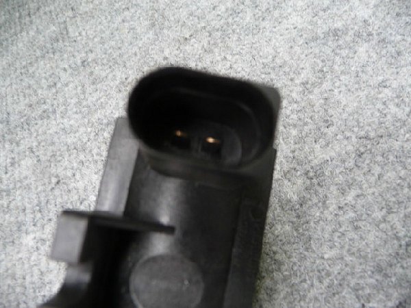 1J0 906 627   Elektromagnetický ventil  - 5