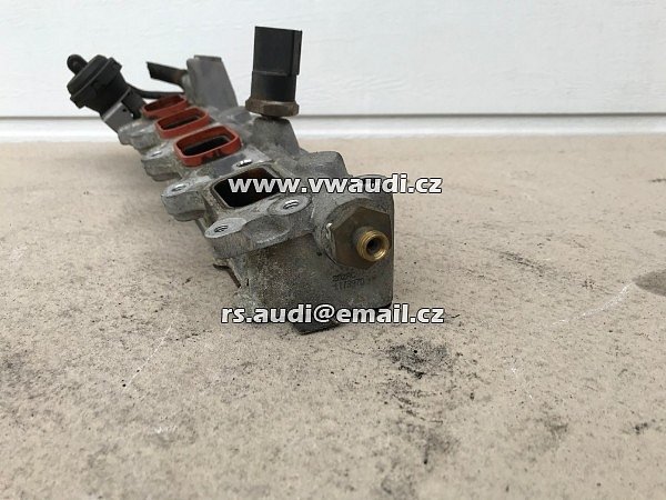 03C 133 204 A3 Octavia Eos Golf Jetta 1,6 BLF  Vstřikovací lišta sacího potrubí sacího potrubí sání  - 3