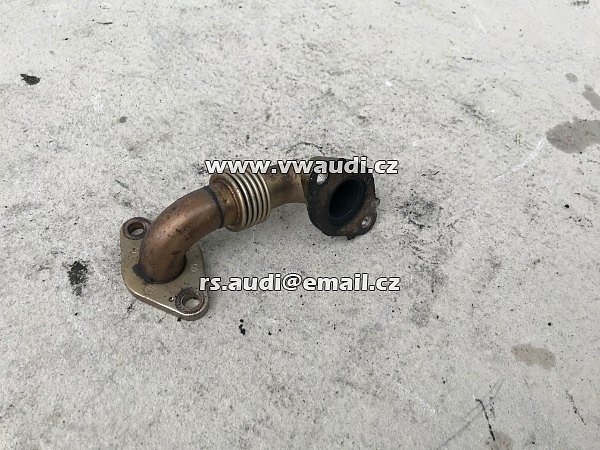 03G 131 521 T  VW PASSAT B6 TOURAN A3 8P 2.0 TDI BKD BKP 03G131521T     spojovací trubka roura od regulační klapky chladiče - 4