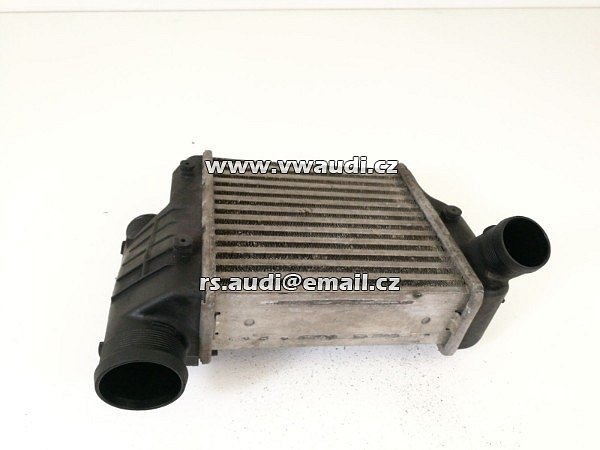 4F0 145 805 E A6 4F 2.7 3.0 TDI intercooler  LEVÝ   chladič  stlačenáho vzduchu turba  4FO 145 805 E - 3