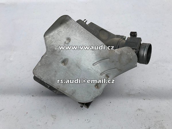 058 133 837 E   A4 1,8 ADR   vzduchový filtr vzduchový filtr předn -  filtrbox obal filtru vzduchu - 2