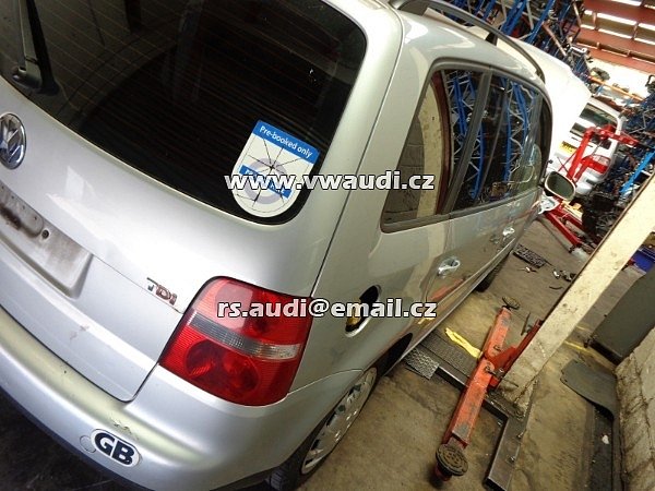 VW TOURAN 1T - 1,9 TDI motor AUQ 74 kW 101 PS převodovka FYG barva stříbrná metalíza LA7W Reflex Silver - veškeré náhradní díly . najeto 165 tis km . - 3