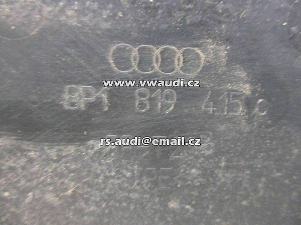 8P1 819 415 C Audi A3 8P 2004  Plastový kryt pod stěrače - torpédo . Deflektor plast pod přední čelní okno sklo zakrytí stětačů  - 2