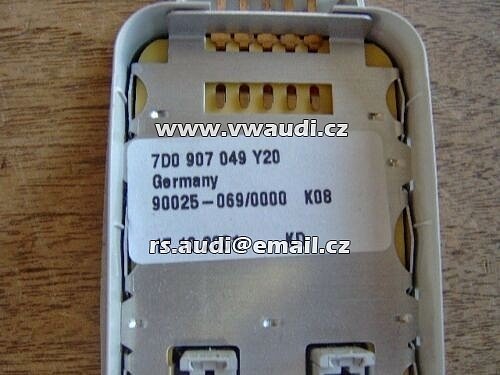 7D0 907 049 Y20  7DO 907 049 Y20   Panel ovládání klimatizace - Climatronic  T4 200 2,5 TDI zadní topení prostor pro spolucestující vzadu  - 2