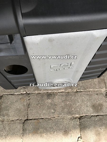 06F 133 837A   Golf 5 MK 5 V  Skříň vzduchového filtru krytu motoru  2.0 TFSI 147KW Originální OEM 06F133837A  Horní kryt motoru plast na motor vrchní kry - 7