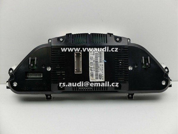 Panel rychloměru Audi A6 C6 4F 3,0 2,7TDI  . Tachometr palubní počítač - 2