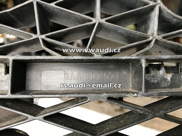 3AA 807 571  VW 3C B7 3AA  Passat 11-15 středový vodicí profil předního nárazníku 3AA807571 - 5