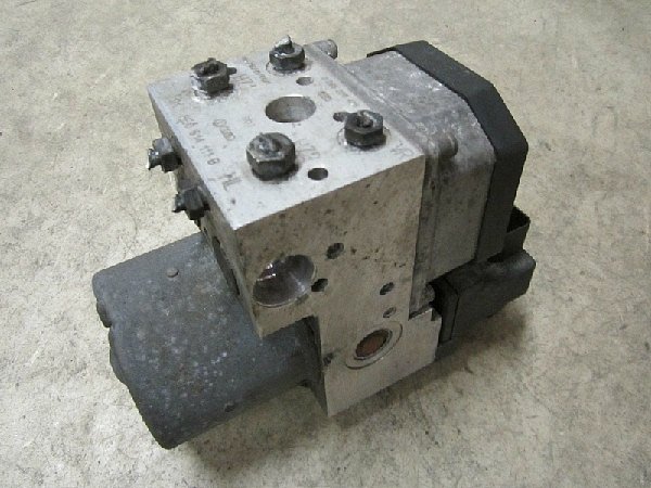 8E0 614 111B ABS  Hydraulikblock  - 2