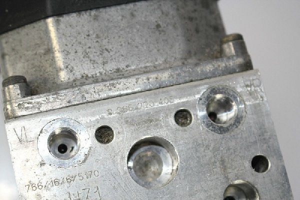 8E0 614 111B ABS  Hydraulikblock  - 4