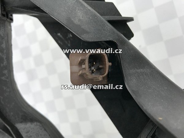 8K0 959 651  Audi A5 8T B8 Senzor nárazu, snímač boční akcelerace 8KO959651 - 3