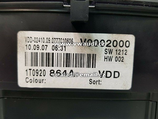 Přístrojová deska tachometr VW Touran 1T Caddy 2K - 4