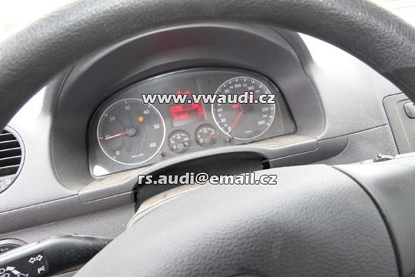 Přístrojová deska tachometru  VW Touran 1T Caddy 2K  TDI - 2