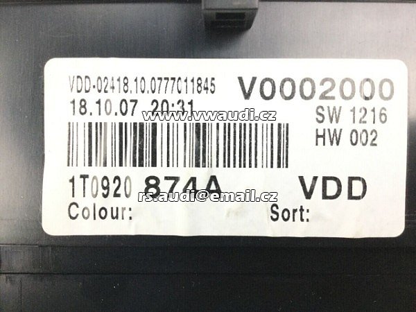 Přístrojová deska tachometru tachometru  Touran 1T1 1T2 2009 2.0 TDI - 4