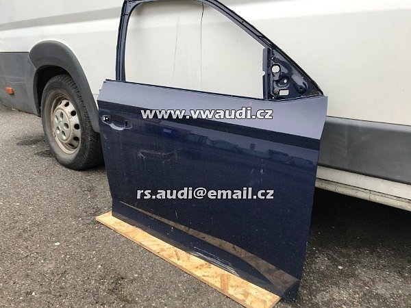 6V0 831 600  Škoda Fabia 3 III  3VO 3V0 DVEŘE dveře pravé modrá barva 2014 - 2017 6VO831600 pravé dveře - 2