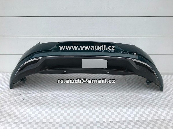 Zadní nárazník 5G6 807 421BK  VW Golf 7 VII 5G Facelift 2016 2017  chrom lišta spoiler       + PDC otvory OTVOR fifuzor tažné 5G6 807 568 R barva Zelená metal    - 15