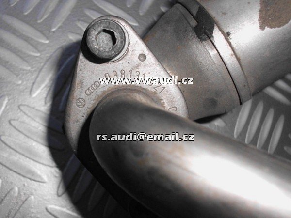 038 131 521  Trubka pro recirkulaci výfukových plynů 038 131 521 VW Passat 3B (mod. 2001) - 2