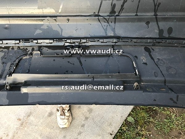 5M0 807 421 VW Golf 5 V + Plus  zadní nárazník s difuzorem  PDC otvory  . - 13