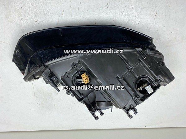 8K0 941 005 C Audi A4 B8 8K BI-Xenon LED  světlo lampa svítilna  8KO 941 005 C    2015   - 3