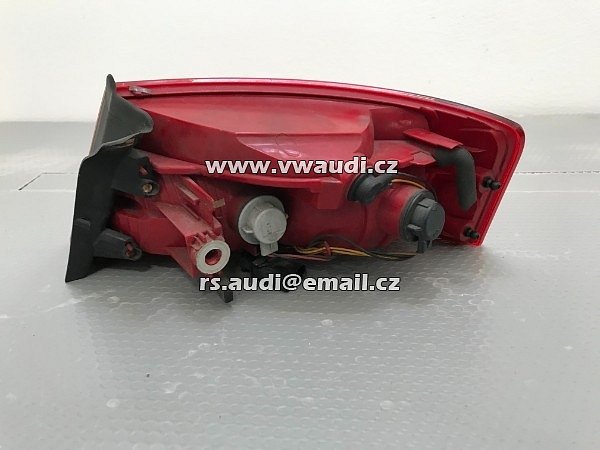  8T0 945 095 2010 Audi A5 / OEM Zadní světlo L levé zadní svítilna lampa  LED 8TO945095 - 4