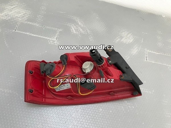 8T0 945 096 2010 Audi A5 / OEM Zadní světlo R pravá Pravá  zadní svítilna lampa  LED 8TO945096 - 6