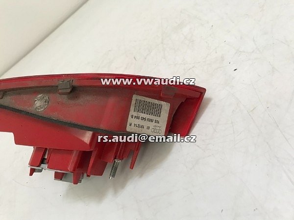 zadní světlo Audi A4 8K 2009 2010 pravá zadní světlo lampa zadní svítilna vnitřní na víko  kombi Avant   Zadní světlo  - 6