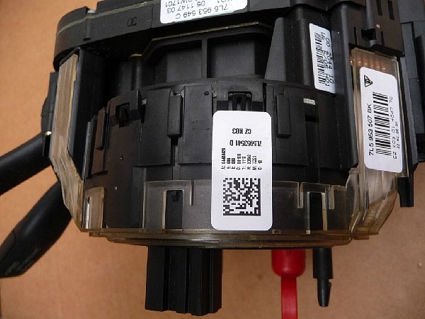 7L6 953 541D - 2