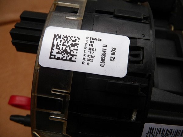 7L6 953 541D - 4