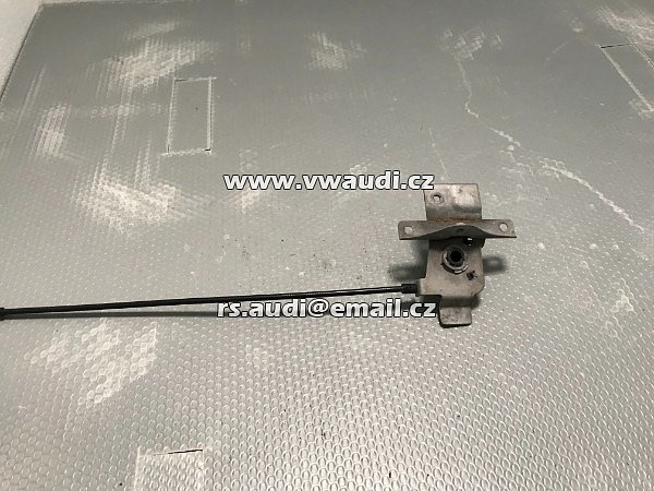 3V0 823 529 F Škoda Superb 3 - Zámek, ovládání zámku, páčka táhlo přední čelo zámek kapoty 3V0 2019  - 4