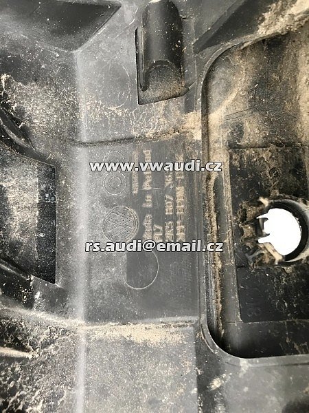  2K5 807 363 VW Caddy III 2K 2K5 2015-17 zadní nárazník 2K5807363 originál  na PDC parksystém  - 10