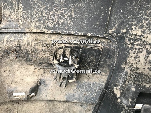  2K5 807 363 VW Caddy III 2K 2K5 2015-17 zadní nárazník 2K5807363 originál  na PDC parksystém  - 4