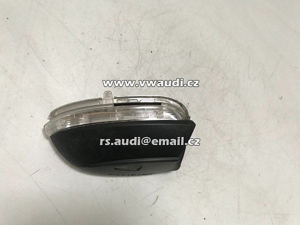 544 242  blikač vnější zrcátko pravé  VW 5K0 949 102  - 2