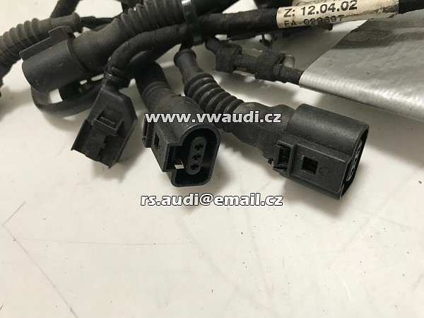 8E0 971 085  AUDI A4 8E 2001 - 2004   zadní  kabelový svazek parkovací  pro  4x PDC senzory  kabeláž   - 4