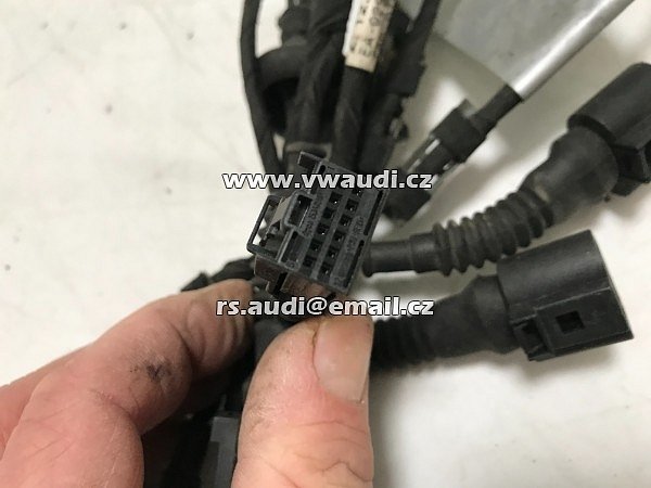 8E0 971 085  AUDI A4 8E 2001 - 2004   zadní  kabelový svazek parkovací  pro  4x PDC senzory  kabeláž   - 5