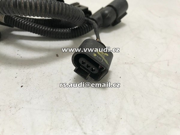 1K0 971  zadní parkovací kabelový svazek a 4x PDC senzory  Golf 5 V  - 4