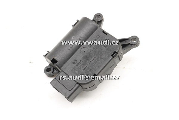 7L0 907 511 D  VW T5 Servomotor motorek nastavení klapky topení klimatizace AC klimatronic větrání klapka topení motorek  - 2