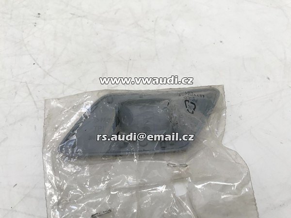3B0 955 110 A 3BO 955 110 Akryt ostřikovače nárazníku pravý pravá krytka ostřikovače   Passat B5 1999  - 3