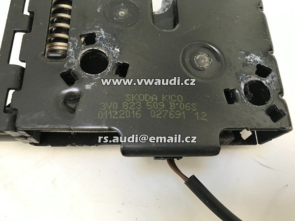 3V0 823 509 B Zámek kapoty spodní díl Škoda Superb 3T přední kapota zámek čelo táhla mechanizmus 3VO 823 509 B - 7