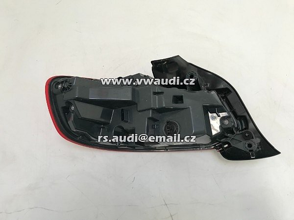 zadní světlo na BMW 2 F22 F23 F87 M2  zadní světla lampa svítilna pravá  vnější venkovní 2018  7420992 - 9